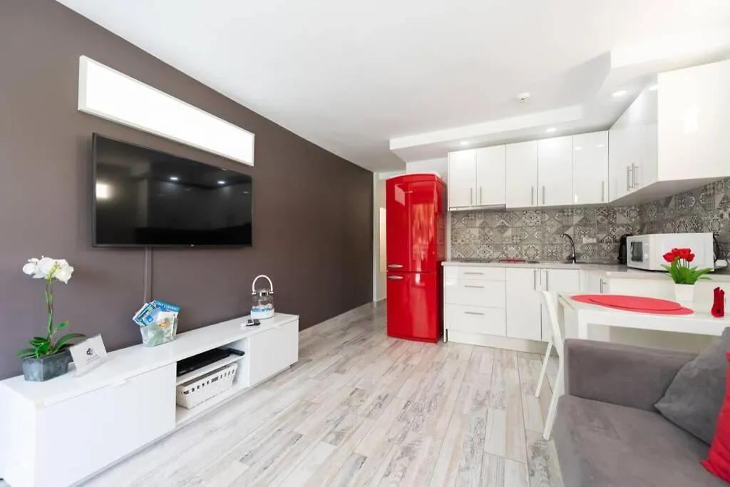 Apartment Luxury Apt 1 Minute From The Beach Of The Dunes Playa del Ingles