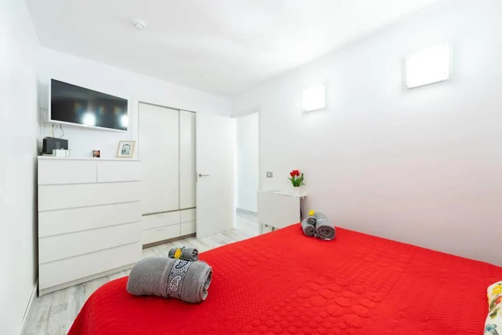 Apartment Luxury Apt 1 Minute From The Beach Of The Dunes Playa del Ingles
